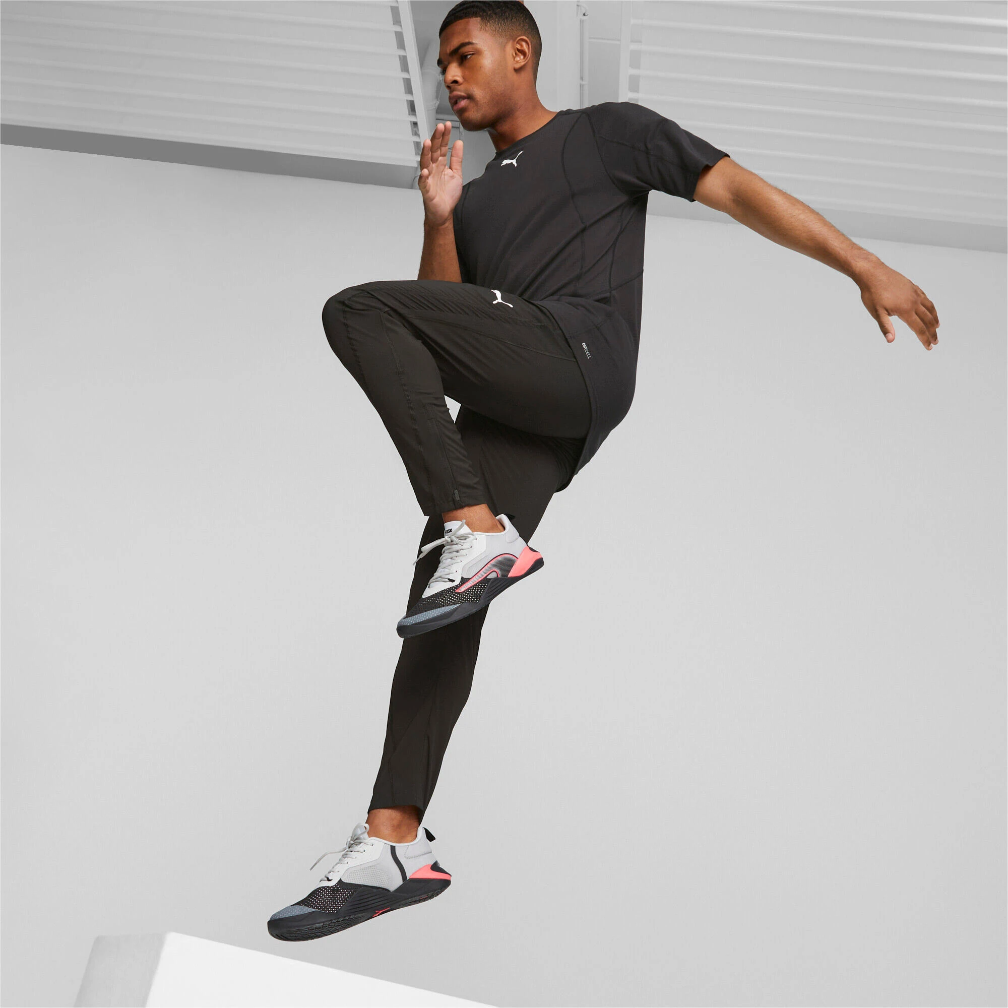 PUMA Mens PUMA FIT Woven Tapered Training Pants Trousers 7 PUMA Mens PUMA FIT Woven Tapered Training Pants Trousers - Image 5